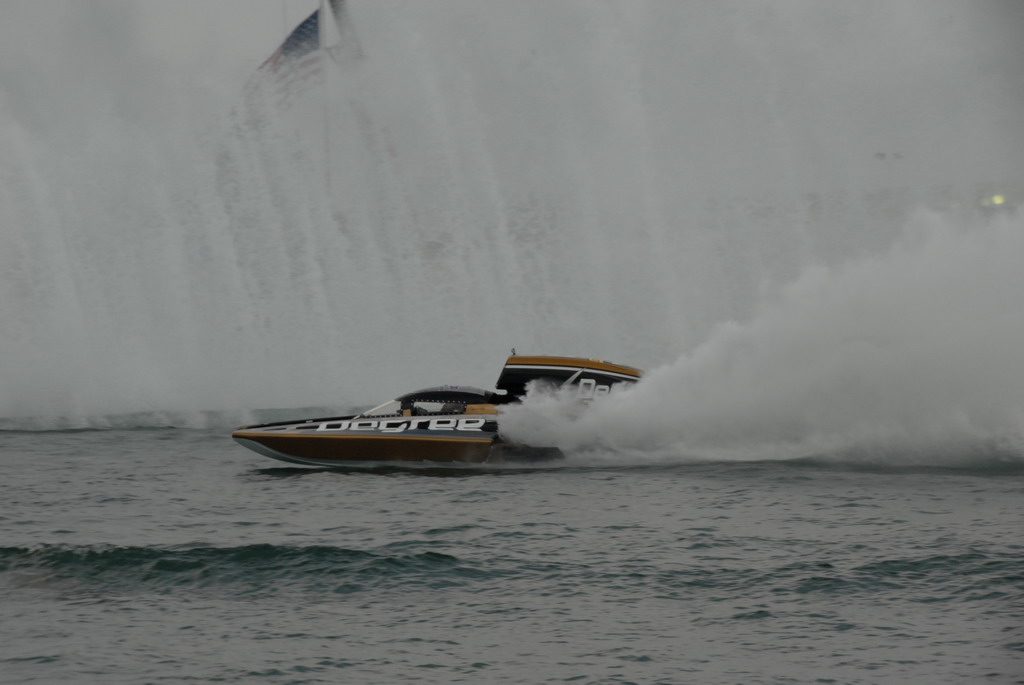 U88 coming out of the Roostertail Turn