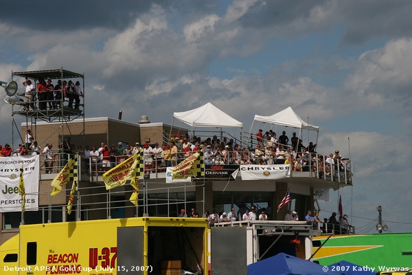 Spectators atop Pit Tower for the final Gold Cup heat
