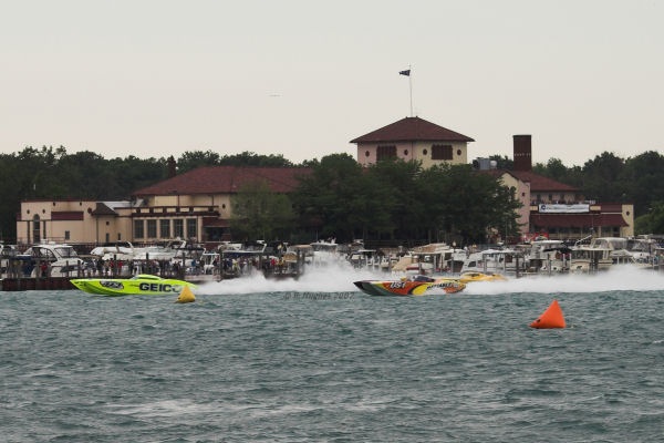 Offshores racing in front of the DYC