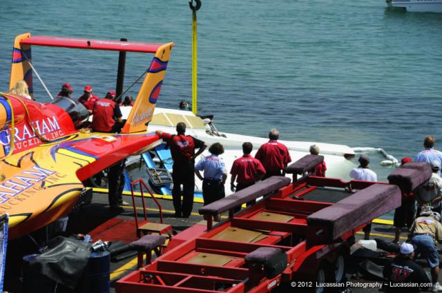 2012_APBA_H1Unlimited_Post Blowover Photos_6772